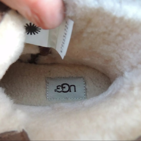 Ugg w Fritizi Lace Up women’s boots - Picture 3 of 7